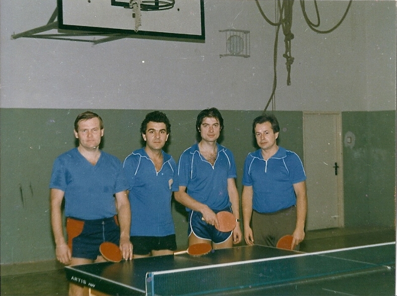 Listopad 1986