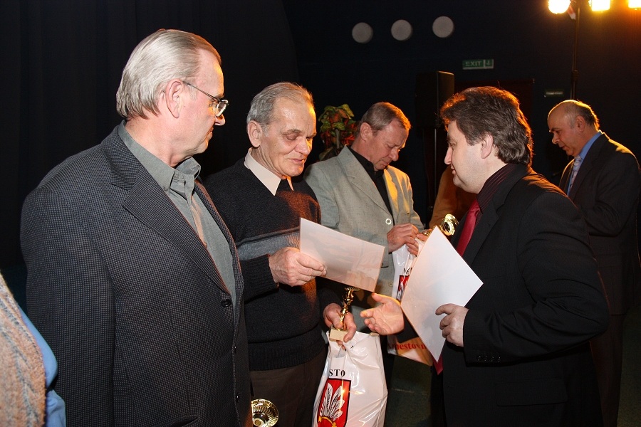img00003.jpg